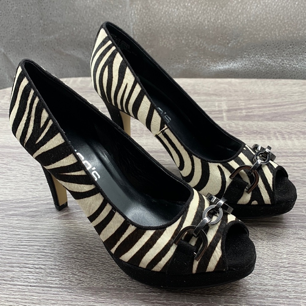 NEW! Chico’s Zebra Print Leather & Fur Heels Slip-ons. 6M.